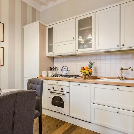 Apartment Casa Raffa, 2 Bedrooms 2 Bathrooms Romantic With Terrace And Parking In Lucca